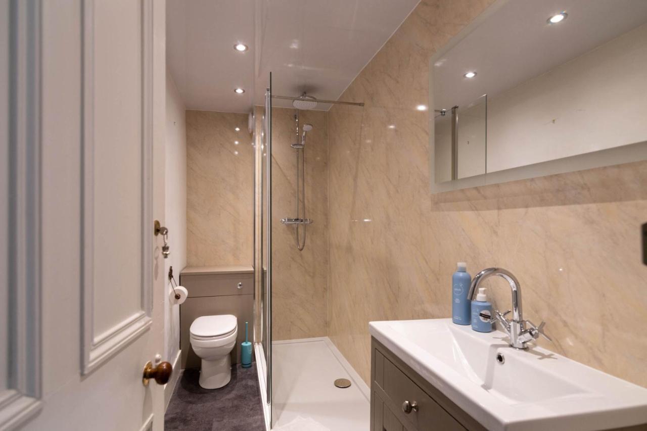 Blairgowrie and Rattray Rosebank House Blairgowrie - Sleeps 12, Games Rooms, Ev Point, Pets Welcome المظهر الخارجي الصورة